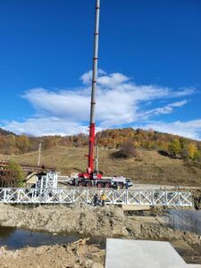 ESTACADA METALICA. BENEFICIAR OMV PETROM. REALIZATA DIN PROFILE METALICE.